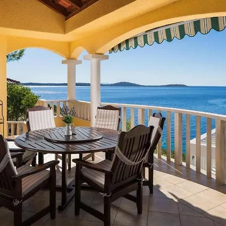 Seaside Family Friendly House With A Swimming Pool Cove Ljubljeva, Trogir - 19259