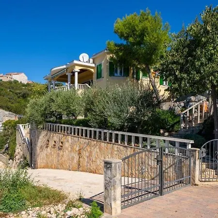 Seaside Family Friendly House With A Swimming Pool Cove Ljubljeva, Trogir - 19259 Holiday home *