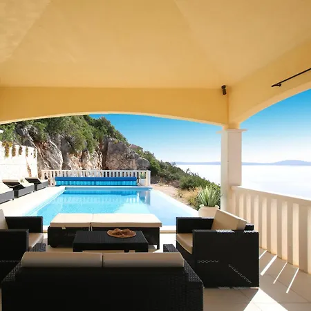 Holiday home Seaside Family Friendly House With A Swimming Pool Cove Ljubljeva, Trogir - 19259 Vinisce