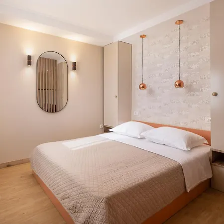 Vila Seaside Luxury With A Swimming Pool Cove Ljubljeva, Trogir - 19259 Vinisce