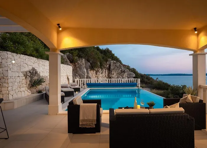 Seaside Luxury With A Swimming Pool Cove Ljubljeva, Trogir - 19259 *