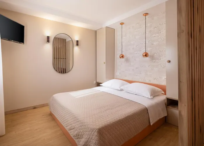 Vila Seaside Luxury With A Swimming Pool Cove Ljubljeva, Trogir - 19259 Vinisce